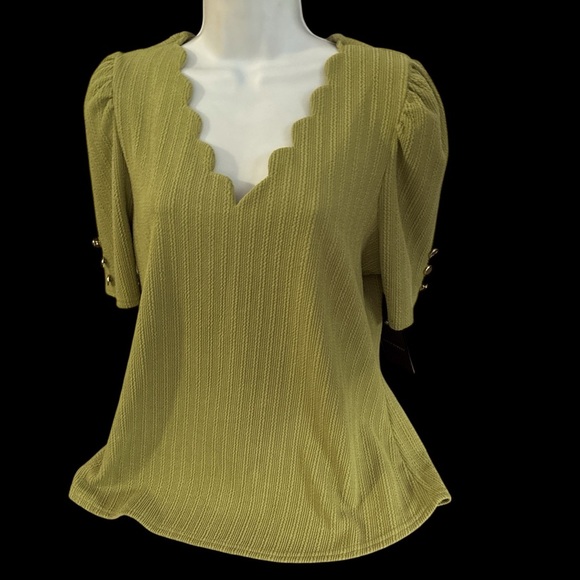 Elegant Avocado Green Scallop Edge Cocktail Blouse with Puff Sleeve  Size XL - Picture 1 of 12
